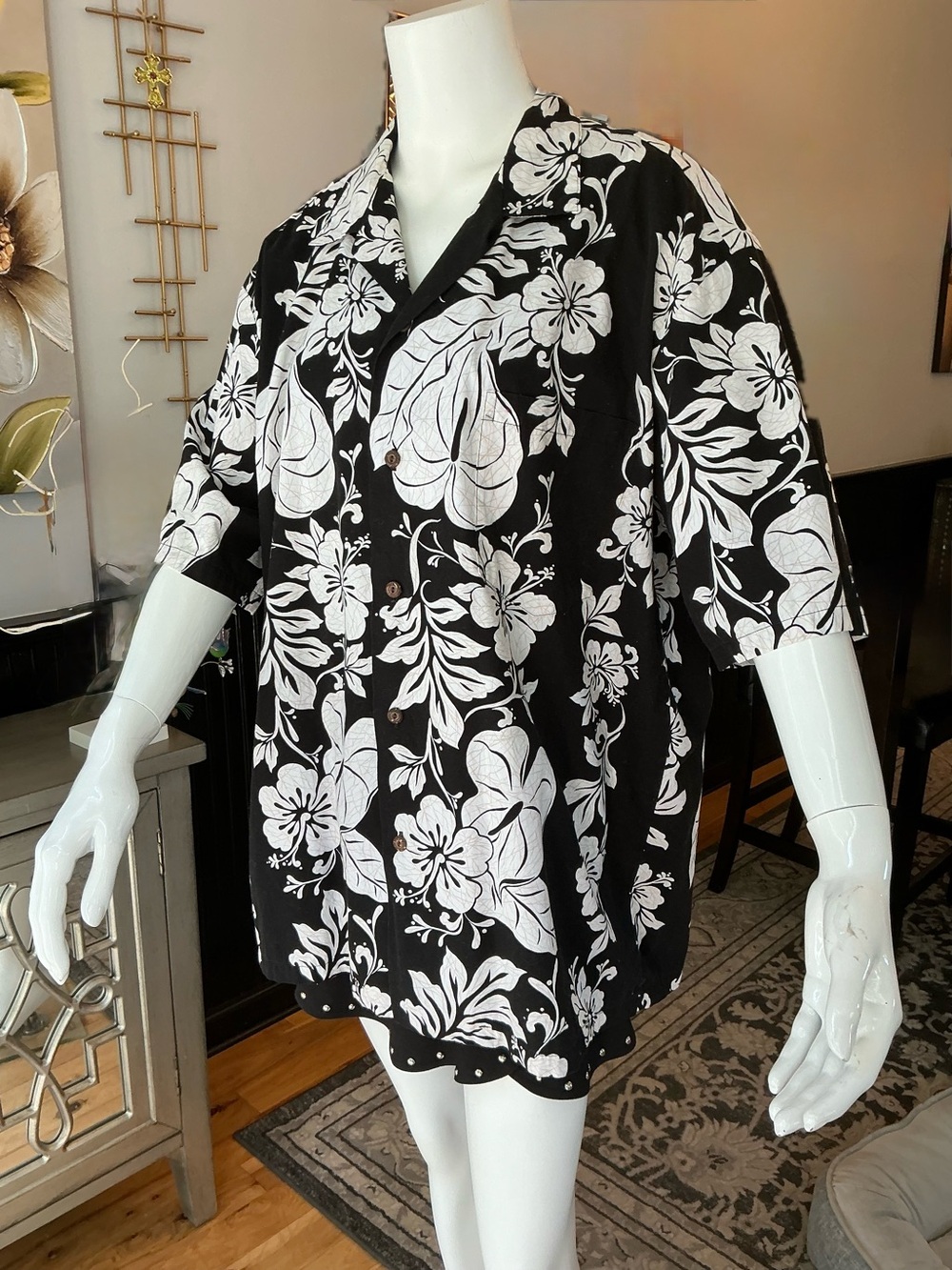 ALOHA Mens Splash Party Shirt Boho Bold Black White Hawaiian Print Fits LG-XL
